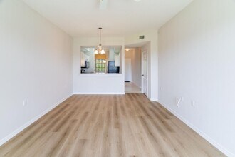 3960 Loblolly Bay Dr in Naples, FL - Building Photo - Building Photo