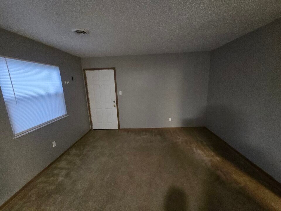 200 Timber Ridge Dr, Unit 200 in Hillsboro, MO - Building Photo