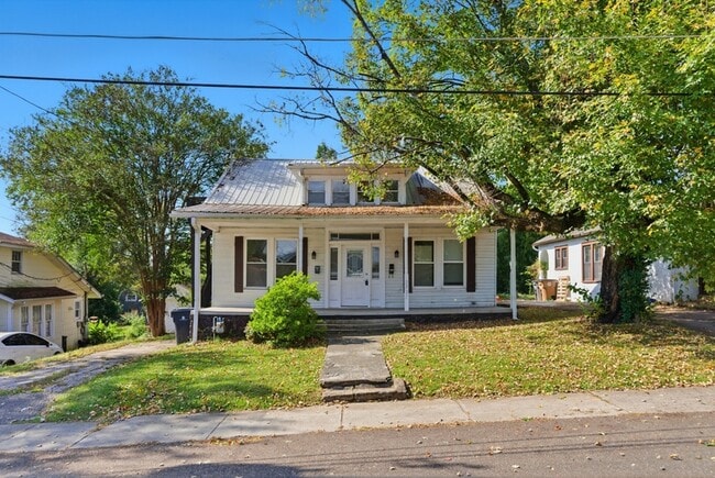 property at 2927 Dempster St NE