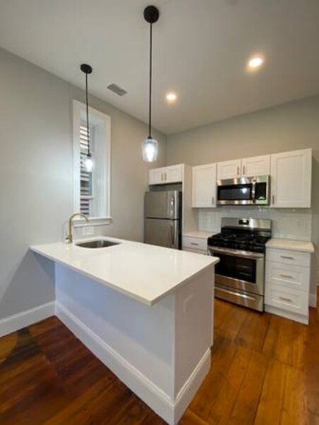 494 Sumner St in Boston, MA - Building Photo