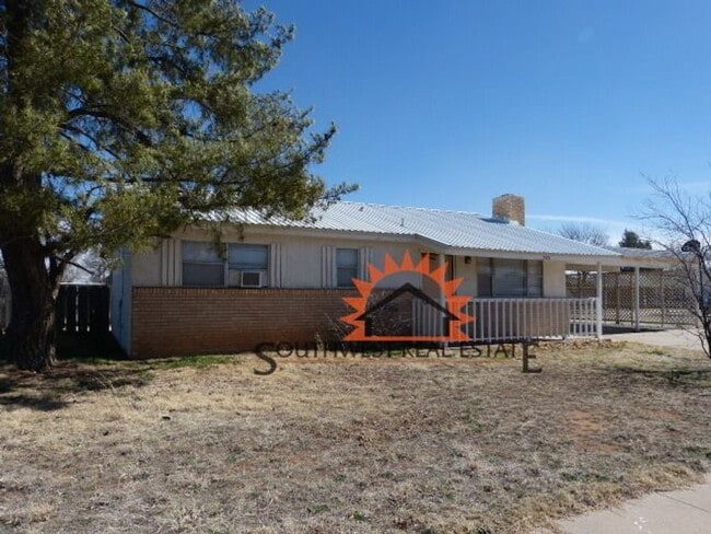 property at 3101 Vohs Pl