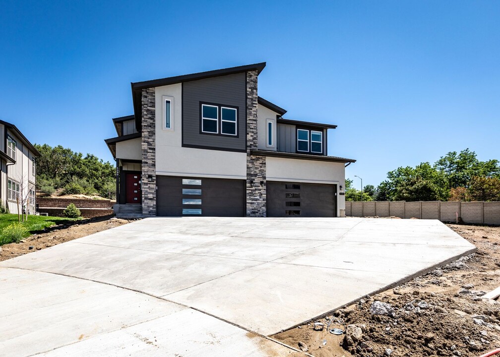 5373 Sky Top Ln in Colorado Springs, CO - Building Photo