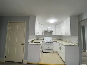 99-11 37th Ave-Unit -2F in Queens, NY - Building Photo - Building Photo