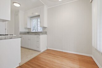 500 California Ave, Unit 2 in Santa Monica, CA - Building Photo - Building Photo