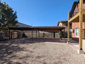 316 W Cypress St, Unit 1 in San Antonio, TX - Building Photo - Building Photo