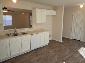 6440 Mountain Pines Ln in Katy, TX - Building Photo - Building Photo