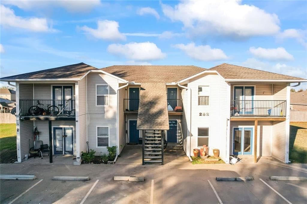282 Erin Pl in Springdale, AR - Building Photo