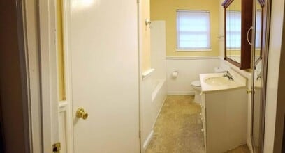 223 Cherry Ave in Cookeville, TN - Building Photo - Building Photo