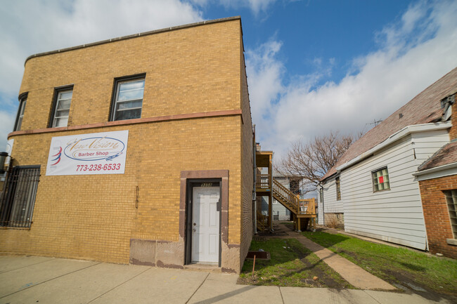 9360 S Halsted St in Chicago, IL - Building Photo - Building Photo