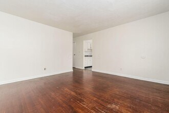 1726 E Blake Ave in Columbus, OH - Building Photo - Building Photo
