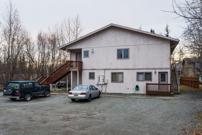 1120 N Elsinore Ave in Wasilla, AK - Building Photo - Building Photo