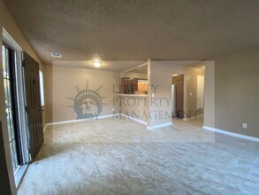 1190 S Winery Ave in Fresno, CA - Building Photo - Building Photo