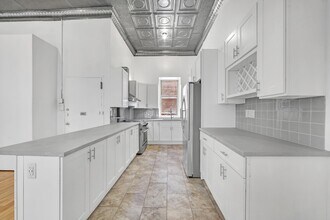 78 Grand St, Unit 3 in New York, NY - Foto de edificio - Building Photo