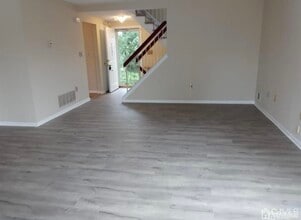 1207 Jesse Way in Piscataway, NJ - Building Photo - Building Photo