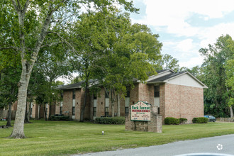 Park Forest Apartments in Liberty, TX - Building Photo - Building Photo