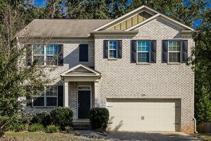 207 Shaker Hollow Dr in Mcdonough, GA - Building Photo