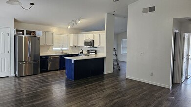 1605 Copper Canyon Dr in Safford, AZ - Building Photo - Building Photo