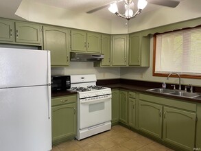 2904 Manitou Park Dr in Rochester, IN - Building Photo - Building Photo