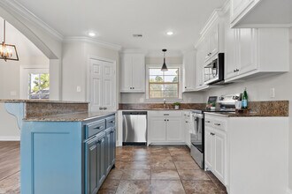 107 Fox Trot Ln in Sunset, LA - Building Photo - Building Photo