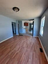 56 Nichols Dr in Louisville, KY - Building Photo - Building Photo