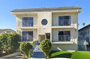 2455 Corinth Ave in Los Angeles, CA - Building Photo