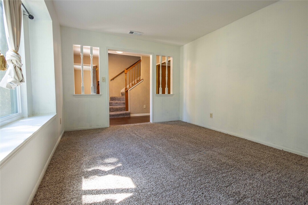 27245 Kane Ln in Conroe, TX - Building Photo