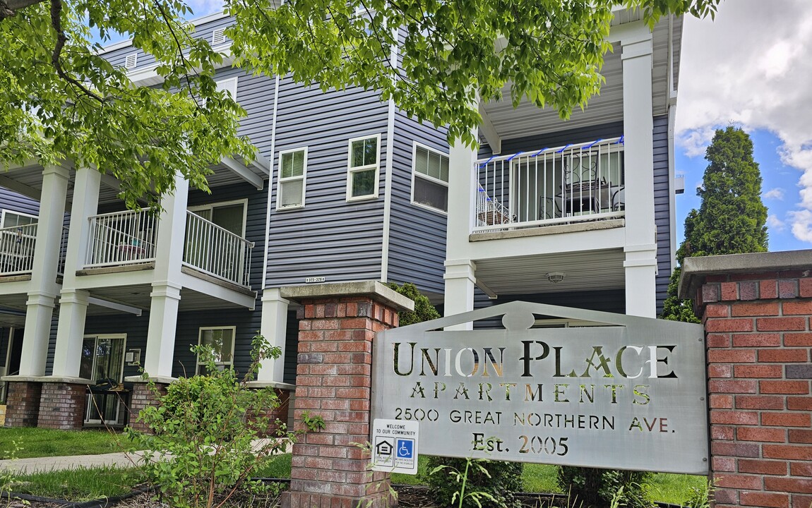 Union Place in Missoula, MT - Foto de edificio