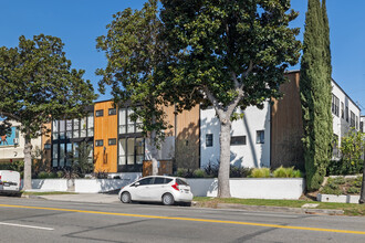 The Gates/The Arch in Los Angeles, CA - Building Photo - Building Photo