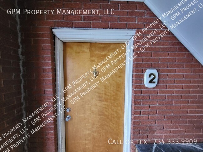 875 Raupp Pl in Lincoln Park, MI - Building Photo - Building Photo