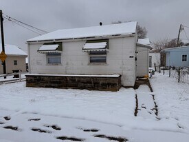 218 Walnut St in Circleville, OH - Building Photo
