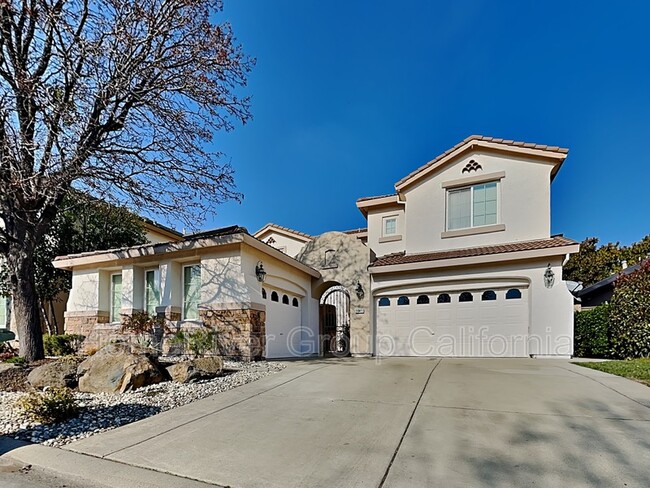 1641 San Esteban Cir