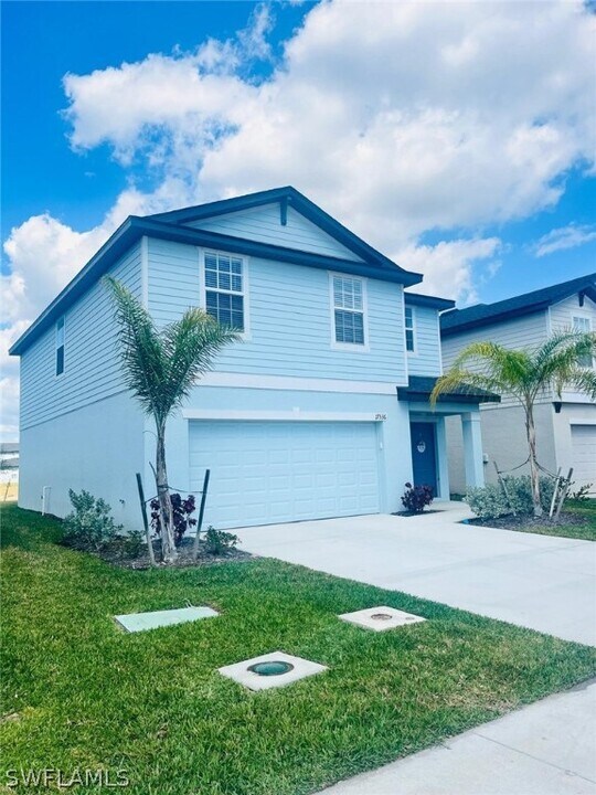 17536 Monte Isola Wy in North Fort Myers, FL - Building Photo