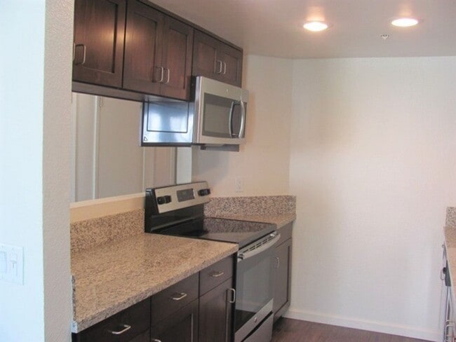 property at 1033 Southwood Dr