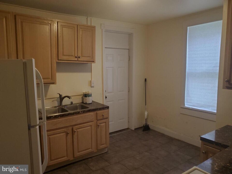 437 S Burhans Blvd in Hagerstown, MD - Building Photo