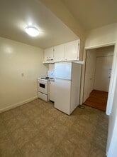 951 Cedar St in Campbell River, BC - Building Photo - Building Photo