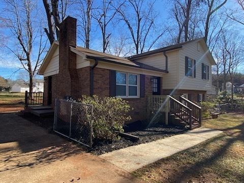 4705 Oakwood Cir in Gastonia, NC - Building Photo - Building Photo