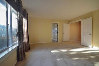 18513 38th Dr SE in Bothell, WA - Building Photo - Building Photo