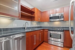 24 2nd St, Unit 24 Apartamentos