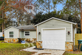 11528 Gwynford Ln in Jacksonville, FL - Building Photo - Building Photo