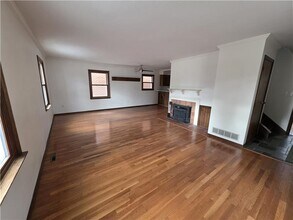 28 E Jeffrey Pl in Columbus, OH - Building Photo - Building Photo