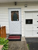 2718 Stenzel Ave in North Tonawanda, NY - Building Photo