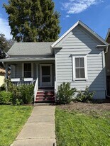 716 Slater St in Santa Rosa, CA - Building Photo