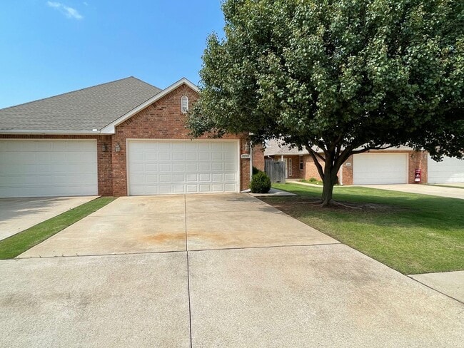 property at 11311 NW 121st Pl