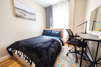 5 W 101st St, Unit ID1032018P in New York, NY - Building Photo - Building Photo