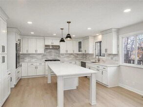 7783 Kingsview Ln N in Maple Grove, MN - Building Photo - Building Photo