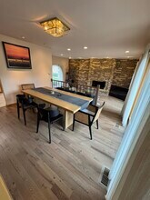 1119 Deerfield Rd in Deerfield, IL - Building Photo - Building Photo