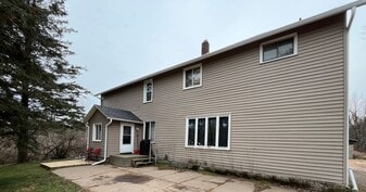 N8517 WI-107 in Tomahawk, WI - Building Photo