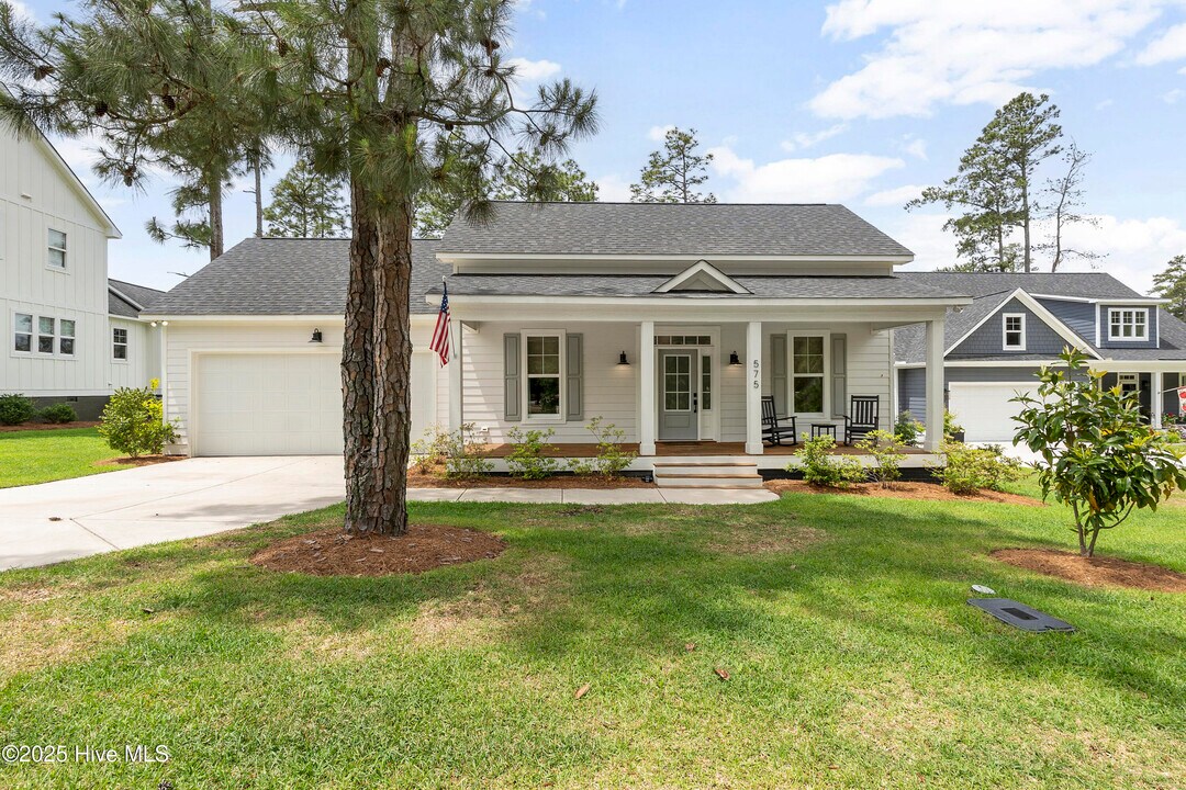 575 Vintage Ln in Southern Pines, NC - Building Photo