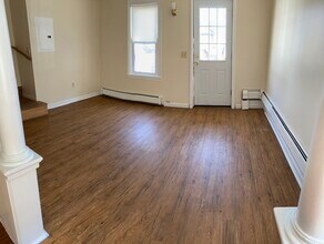 154 Ohio St, Unit 154 Ohio st Apt 2 in Bangor, ME - Building Photo - Building Photo