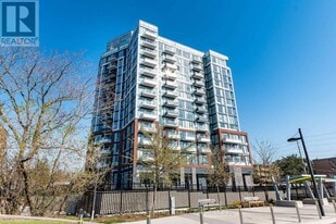 2088 James St in Burlington, ON - Building Photo